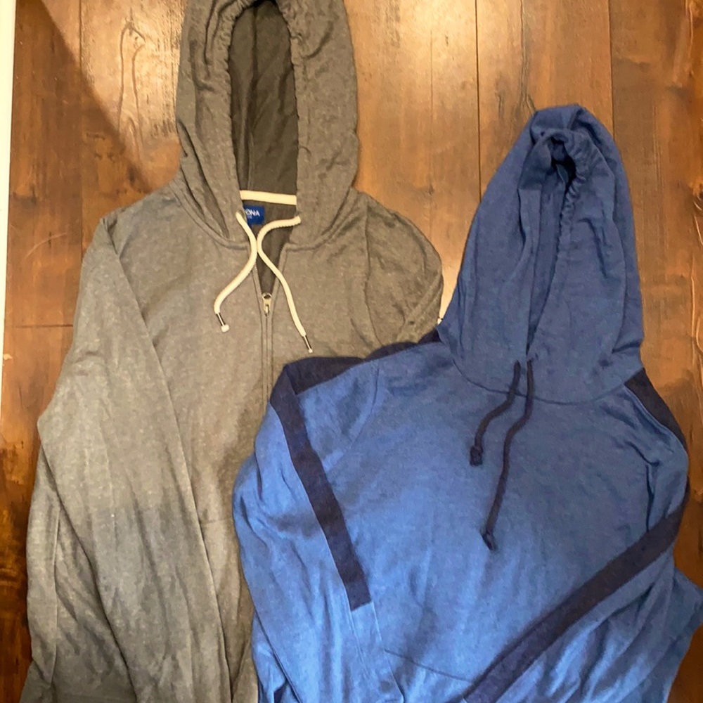 Lot of 2 Men’s hoodies